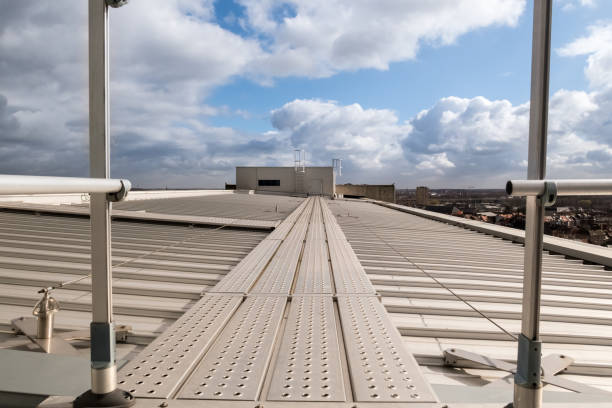 istock aluminum roof with safety 1214184299
