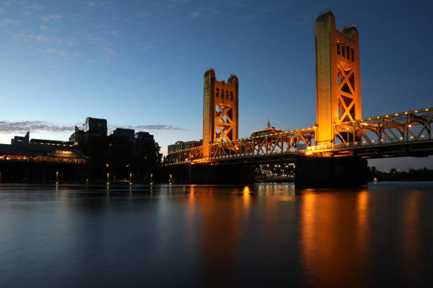 istock Sacrament Tower Bridge at Dawn 1214289054