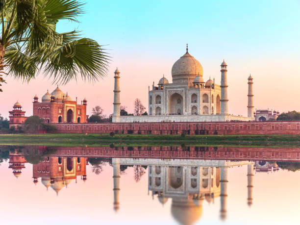 istock Taj Mahal beautiful scenery, India, Uttar Pradesh, Agra 1214307736