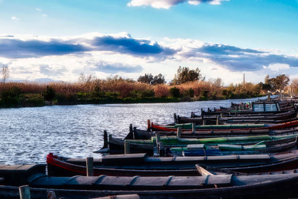 istock Sunset at the Catarroja jetty 1214330090