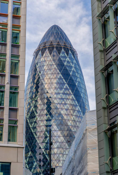 istock Financial district in London 1214335316