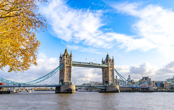 istock London Tower Bridge on a bright sunny day in Autumn 1214335318