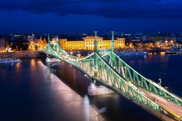 bellissimo ponte della libertà a budapest ungheria - 6639 foto e immagini stock