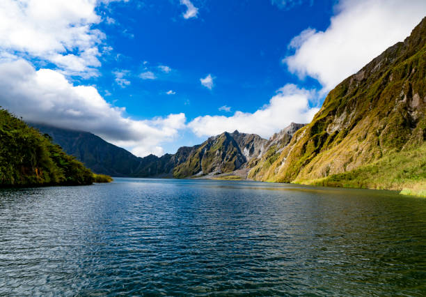 Philippines Pinatubo crater lake in Philippines zambales province stock pictures, royalty-free photos & images