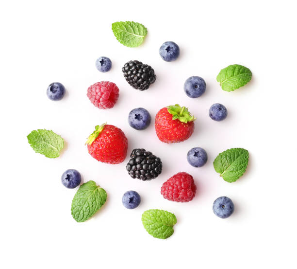 fresas silvestres frescas maduras y coloridas - berry fruit fotografías e imágenes de stock