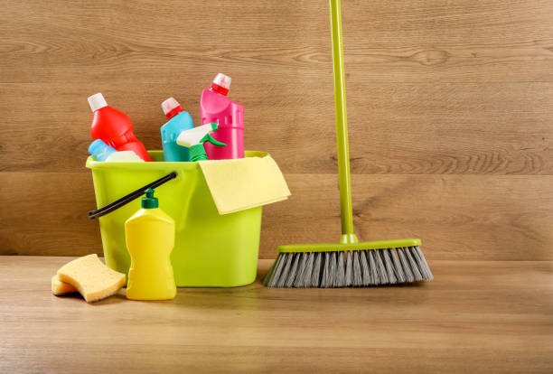 istock Bucket with household cleaning products 1214476584