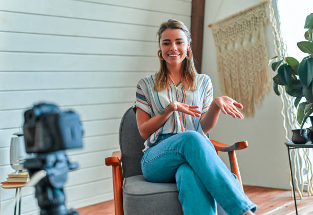 istock Video blogger girl 1214495867