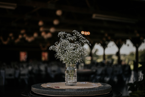 Simple and rustic wedding decoration