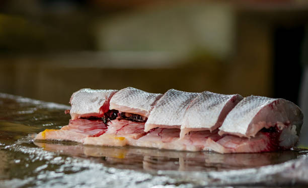 filety z świeżych ryb. - tuna steak tuna prepared ahi meat zdjęcia i obrazy z banku zdjęć