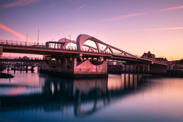 istock Johnson Street Bridge During Sunset 1214563634