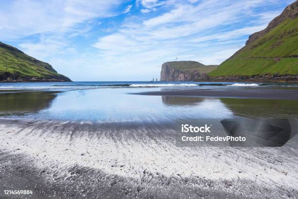 Tjørnuvík Beach With Risin And Kellingin Sea Stacks In The Distance At Tjørnuvík Streymoy Faroe Islands Denmark Stock Photo - Download Image Now