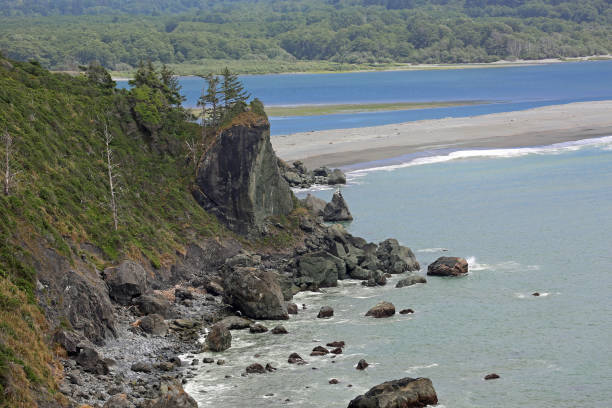 istock The cliff of Klamath 1214613941