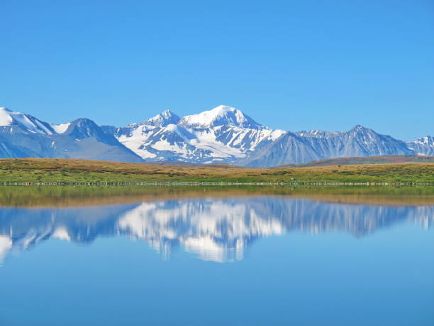 istock blue lake, Ukok Plateau, Altai Mountain, 2017 1214680926