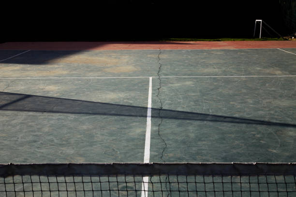 istock Tennis game - Dirty Coart 1214729881