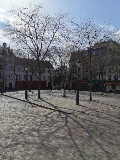 istock Paris empty lifeless apocalypse person 1214732649