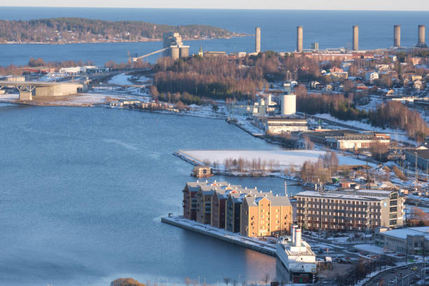 sundsvalls hamn fotograferad på hög höjd - sundsvall bildbanksfoton och bilder