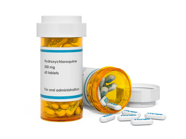 botella médica con píldoras de hidroxicloroquina hcq, renderizado 3d aislado sobre fondo blanco - rheumatic fotografías e imágenes de stock