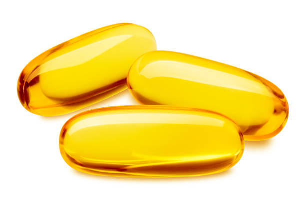 생선 기름 알 약, 오메가 3, 흰색 배경에 고립, 클리핑 경로, 필드의 전체 깊이 - vitamin d capsule fish oil yellow 뉴스 사진 이미지
