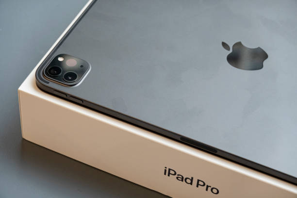 成都の新しいipad pro 2020 - ipad apple computers note pad touch screen ストックフォトと画像