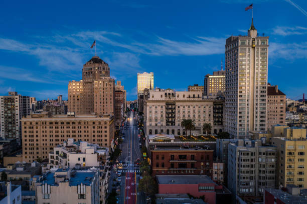 morning on a quiet california st. in nob hill - nob hill imagens e fotografias de stock