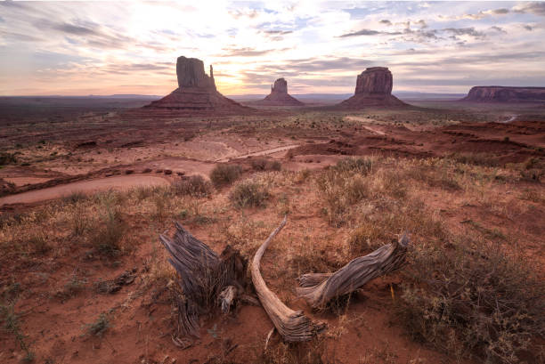 istock Monument Valley Navajo Reservoir environment 1214983702