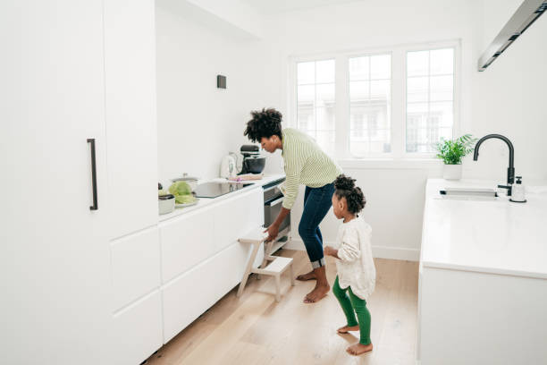 istock Staying at home with kids 1215027924