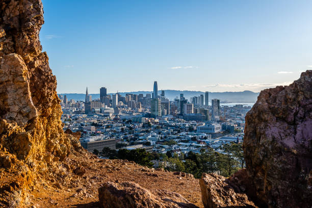 istock Early Morning from Corona Heights Park 1215060038
