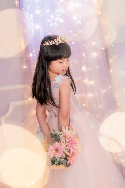 istock Flower Girl 1215072333