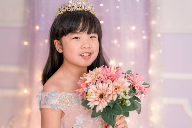 istock Flower Girl 1215072372