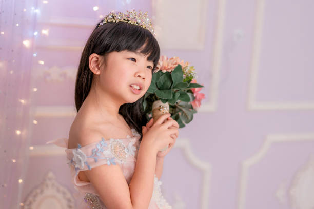istock Flower Girl 1215072377