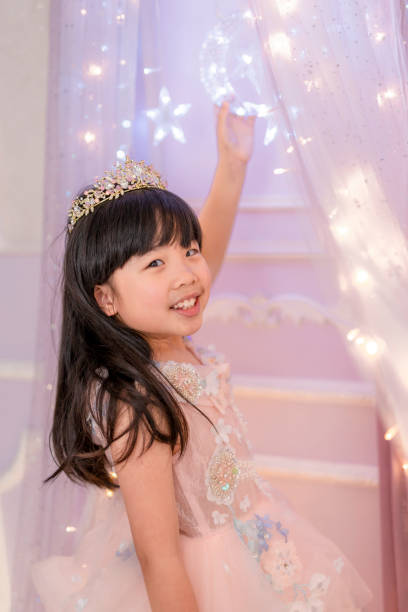 istock Pretty Girl 1215072450