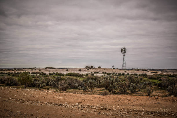 istock Mungo National Park & Broken Hill 1215100125