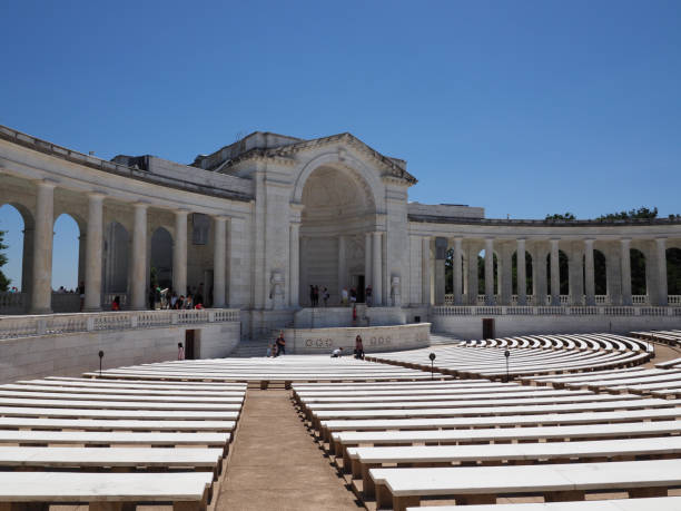 memorial amphitheater. - washington dc arlington national cemetery arlington virginia architecture imagens e fotografias de stock