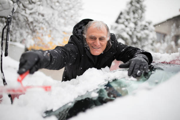 Cleaning car after snow