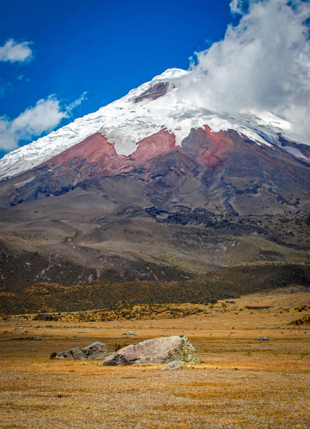 istock Cotopaxi volcano on a sunny day 1215206769