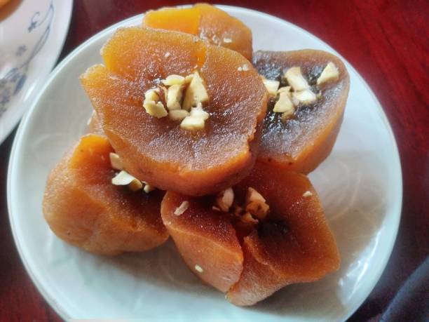 istock VH544 Delicious persimmon 1215426568