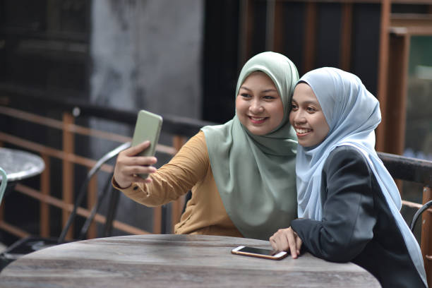 istock Young business women 1215538986