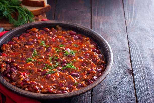 istock Chili con carne, traditional Mexican dish with beef and beans, horizontal, copy space 1215541493