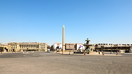 Concorde square and streets are empty during epidemic Coronavirus, in 2020 in Europe. People must be at home and be confine. Stores, hotels, restaurants, schools, museums.... are closed. Paris, France. March 25, 2020