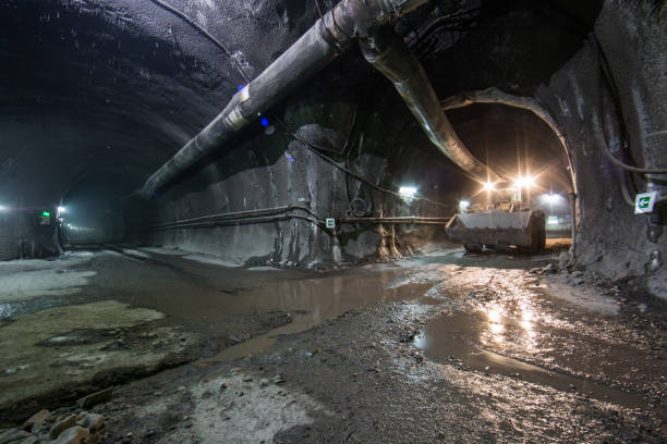 istock Production of tunnel with digger 1215599045