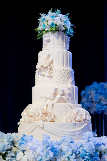istock beautiful wedding cake, party, marriage 1215620106
