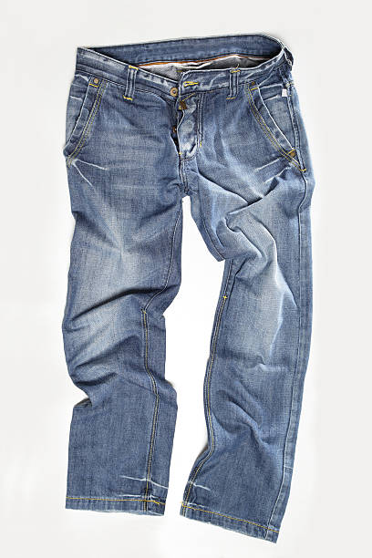 Iniciativa aguacero Prominente 58,600+ Old Jeans Stock Photos, Pictures & Royalty-Free Images - iStock |  Dirty jeans, Denim, Ripped jeans