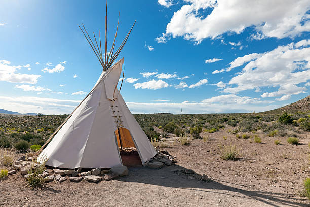 tipi w american prairie - 4606 zdjęcia i obrazy z banku zdjęć