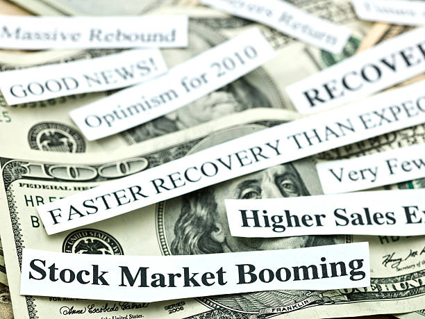 istock Economy Recovery Signs for 2010 121567512