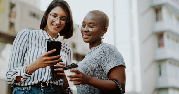 istock I'm letting her know all about this new smart app 1215695579