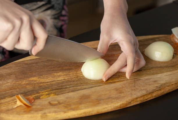 istock How to cut and chop onions 1215734507