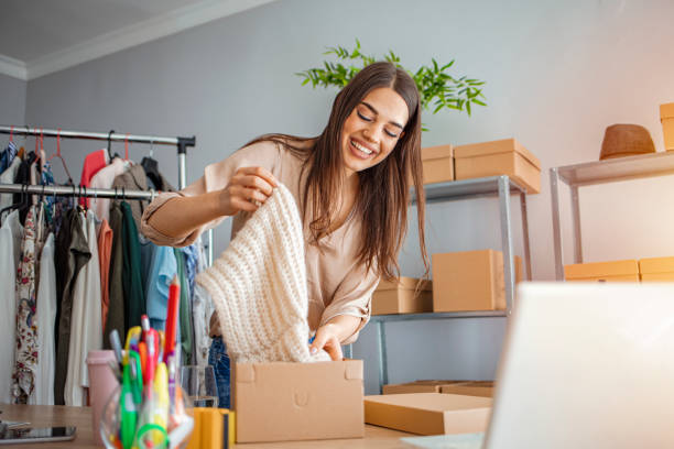 istock Everyone do shopping online. 1215768297