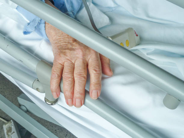 istock Elderly woman's hand in the hospital 1215773722