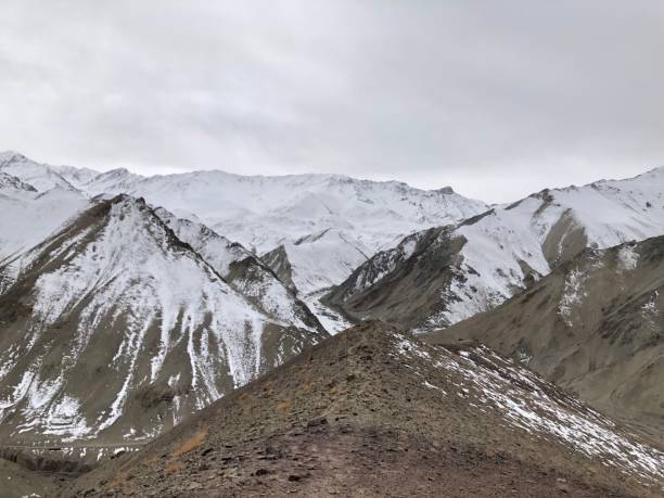 istock Sapphire of Himalayas 1215850590