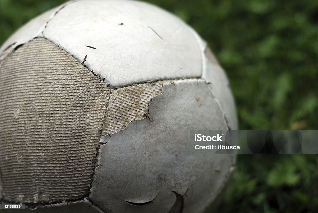 Ballon de Football Soccer sur de l'herbe - Photo de Balle ou ballon libre de droits